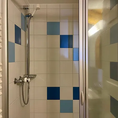 St Moritz בית הארחה *