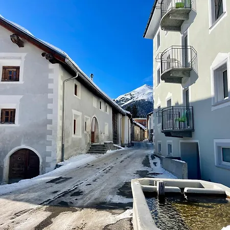 بيت ضيافة St Moritz Madulain